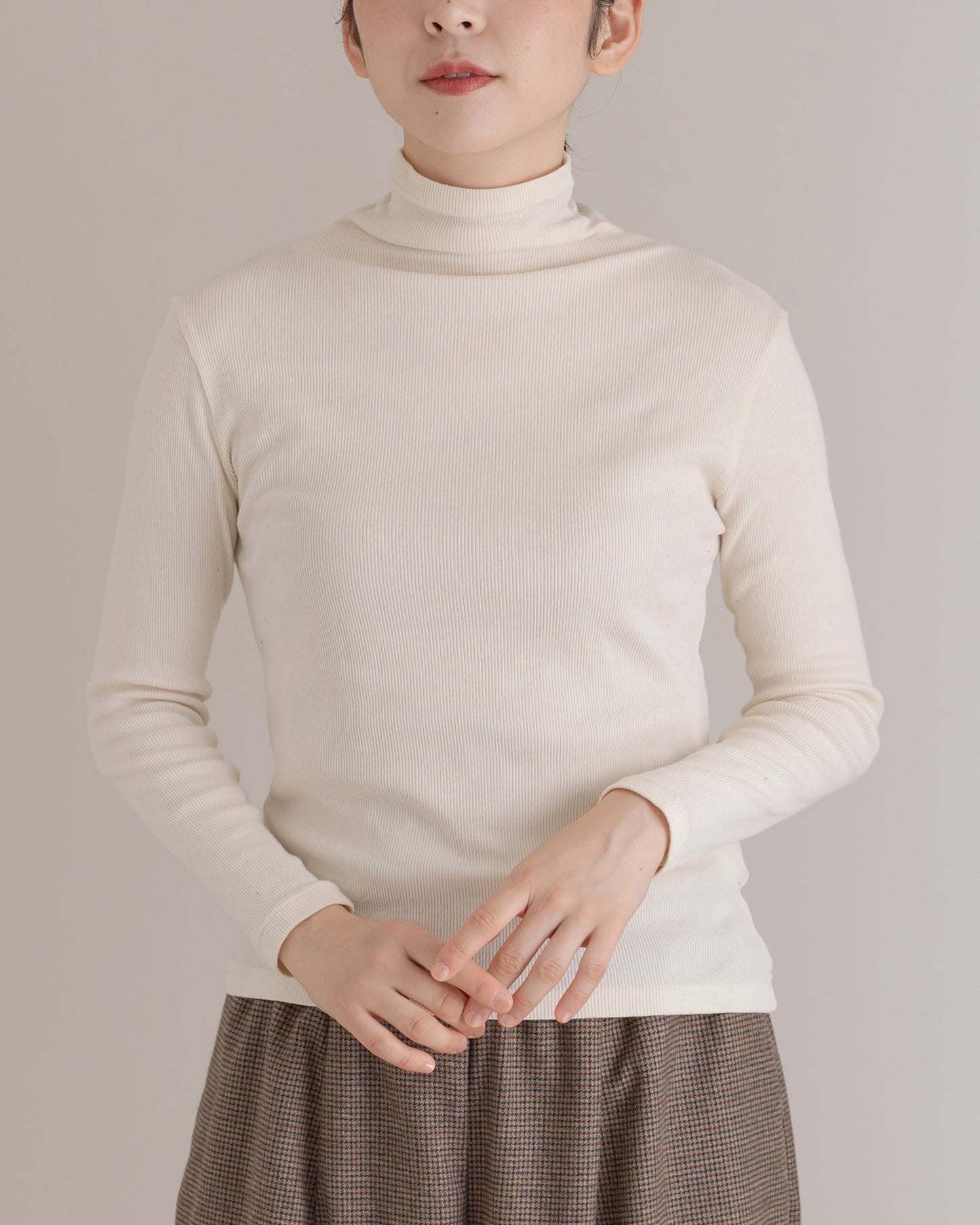 Ribbed high neck