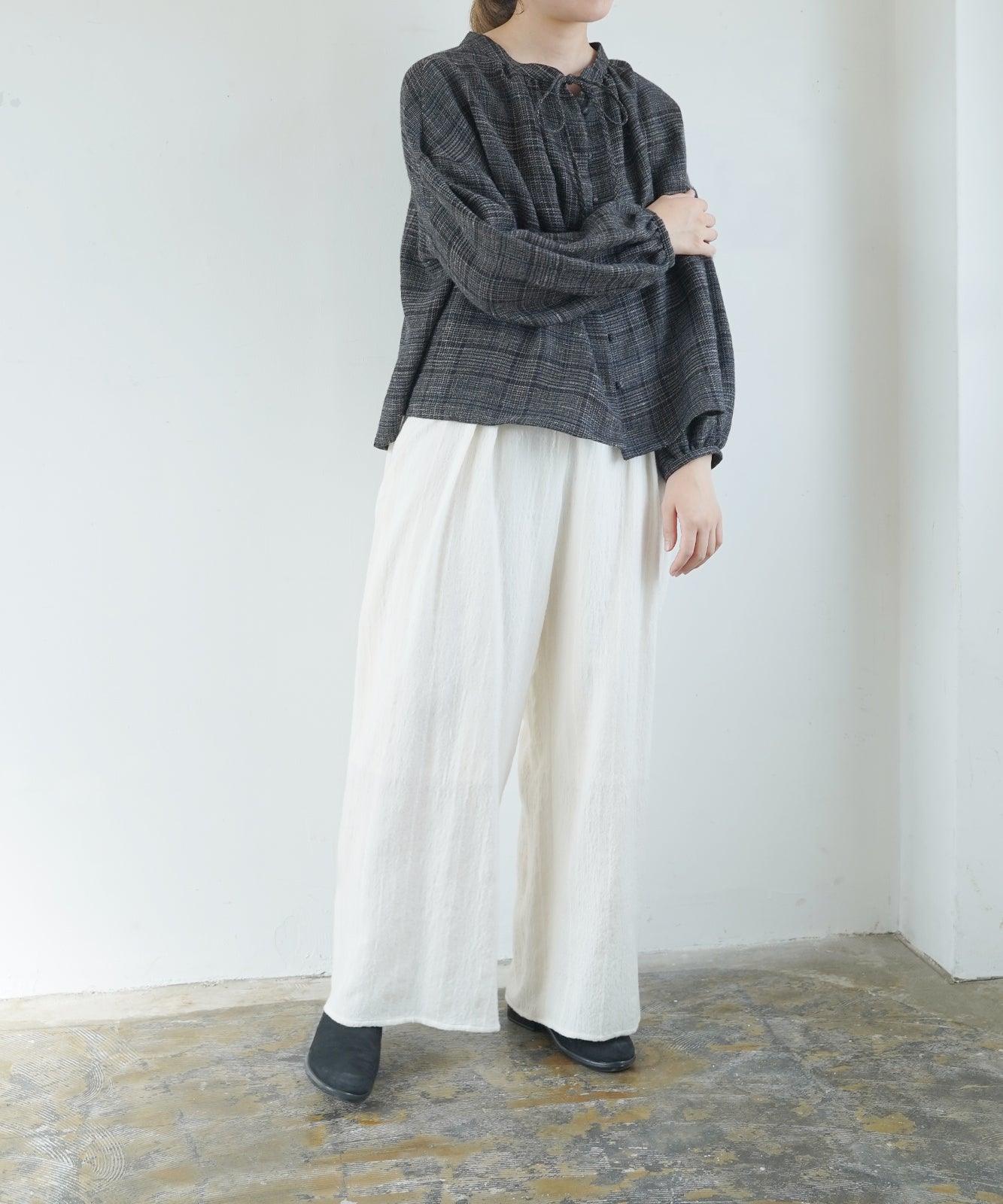 Under construction | [11/02 (Sat) launch] Straight pants wool stripe