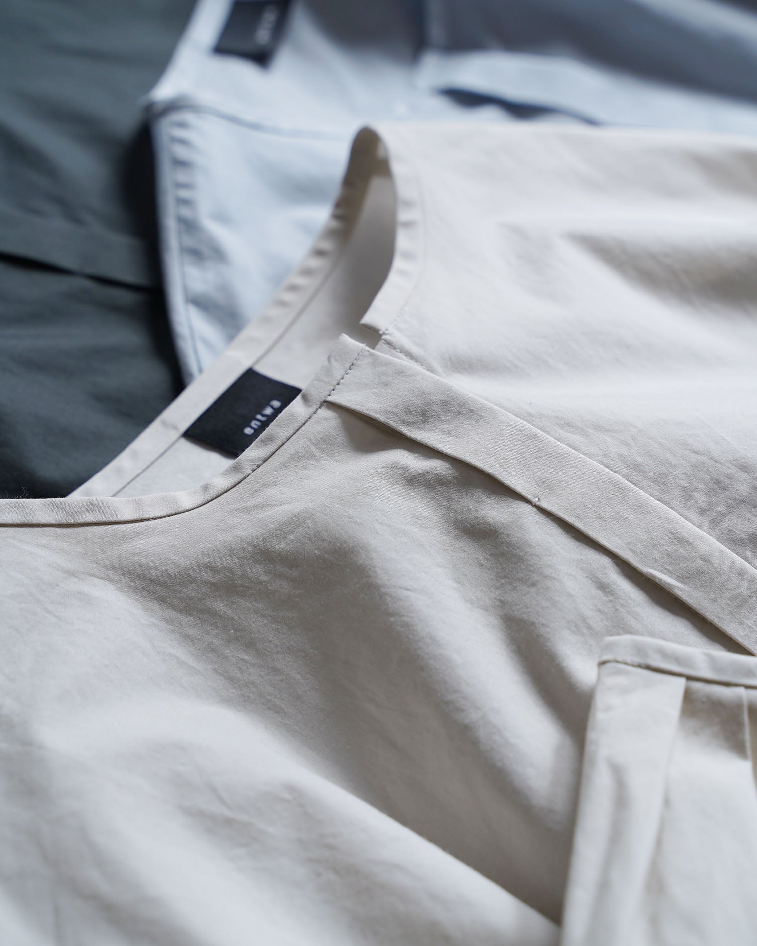 バンドカラーシャツ / タイプライターコットン – entwa