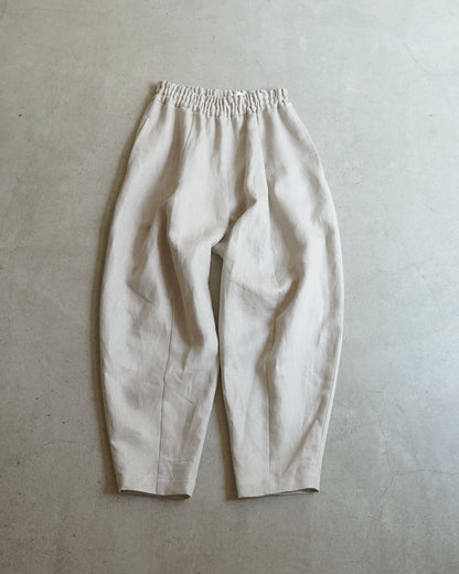 [Available from 12:00 PM on Saturday, September 13th] Tapered Pants / Heavy Linen Twill / Beige
