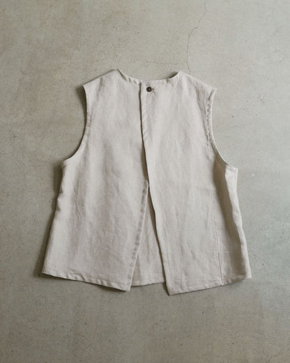 [Available from 12:00 PM on Saturday, September 13th] Tucked Vest / Heavy Linen Twill / Beige