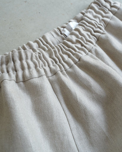 [Available from 12:00 PM on Saturday, September 13th] Wide-leg pants / Heavy linen twill / Beige