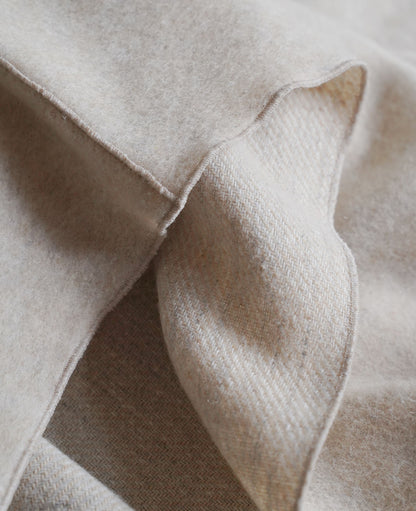 Playful Cape / Shaggy Wool