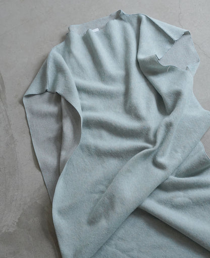 プレイフルケープ / シャギーウール / ペールブルー