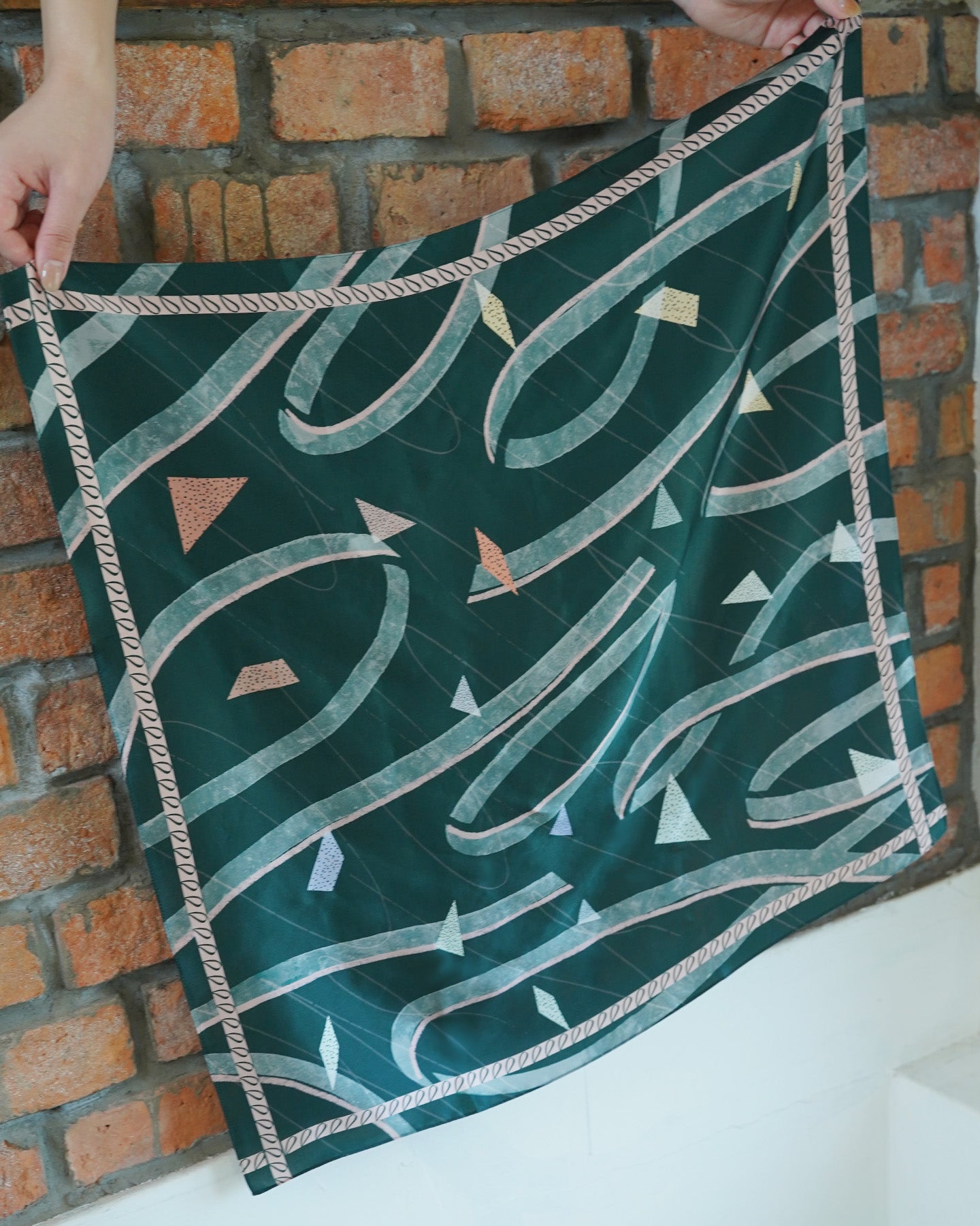 シルクスカーフ