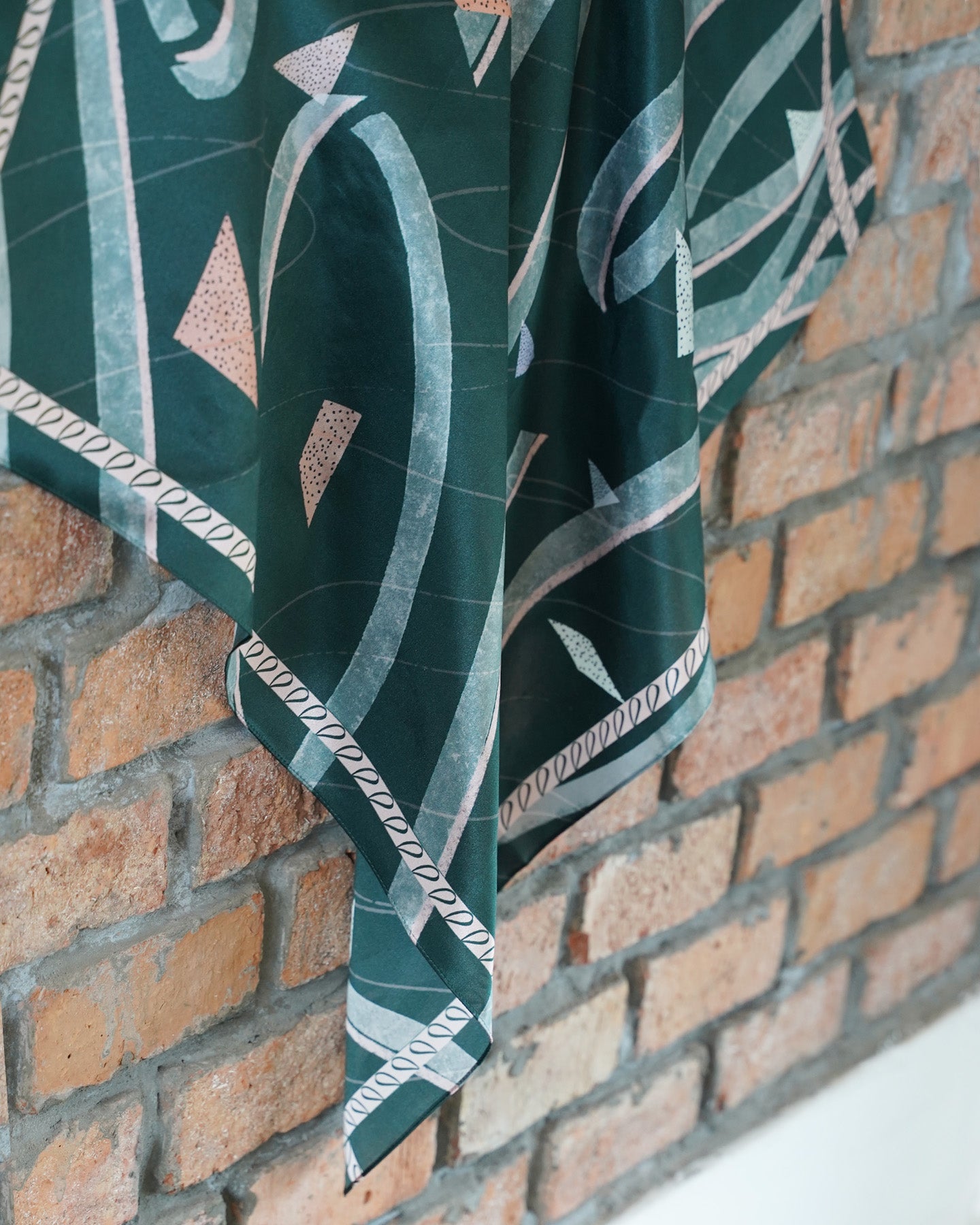 シルクスカーフ