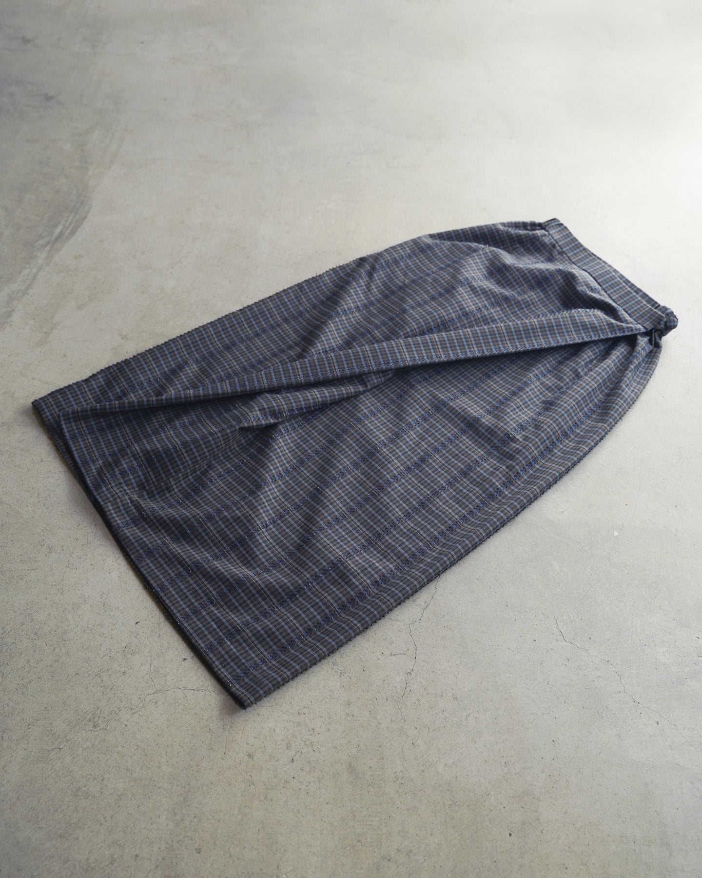 【12月6日(土)12時～発売】ストレートスカート / フリンジチェック / ブルー