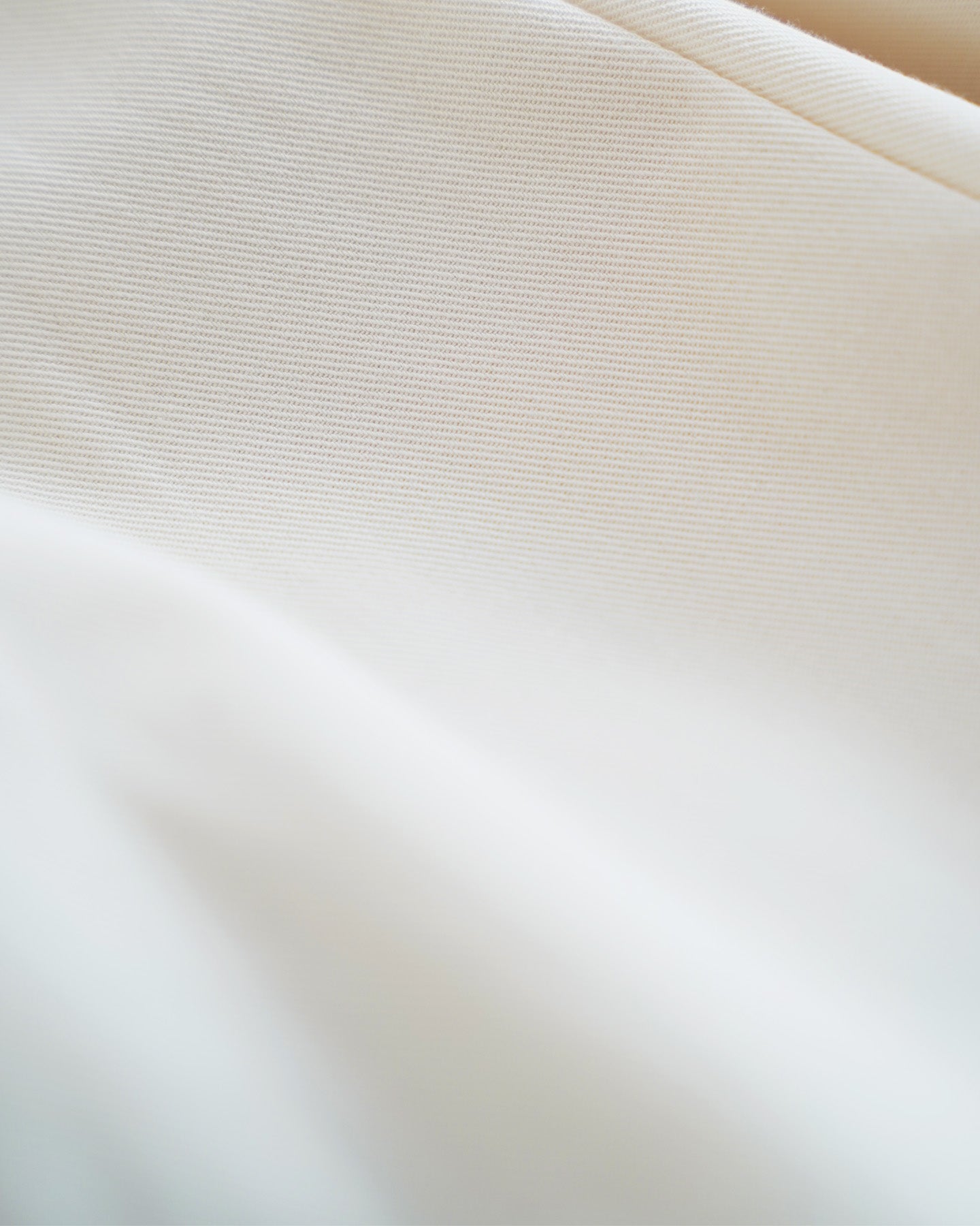 [Available from 12:00 PM on Saturday, December 6th] Tapered Pants / Twisted Twill / Ivory