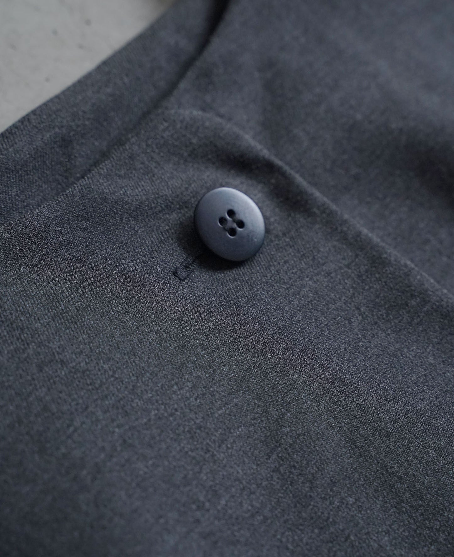 ノーカラーコクーンベスト / TRツイル