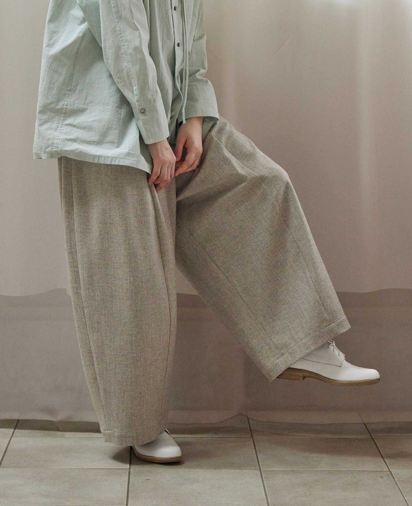 ワイドパンツ / スラブツイード