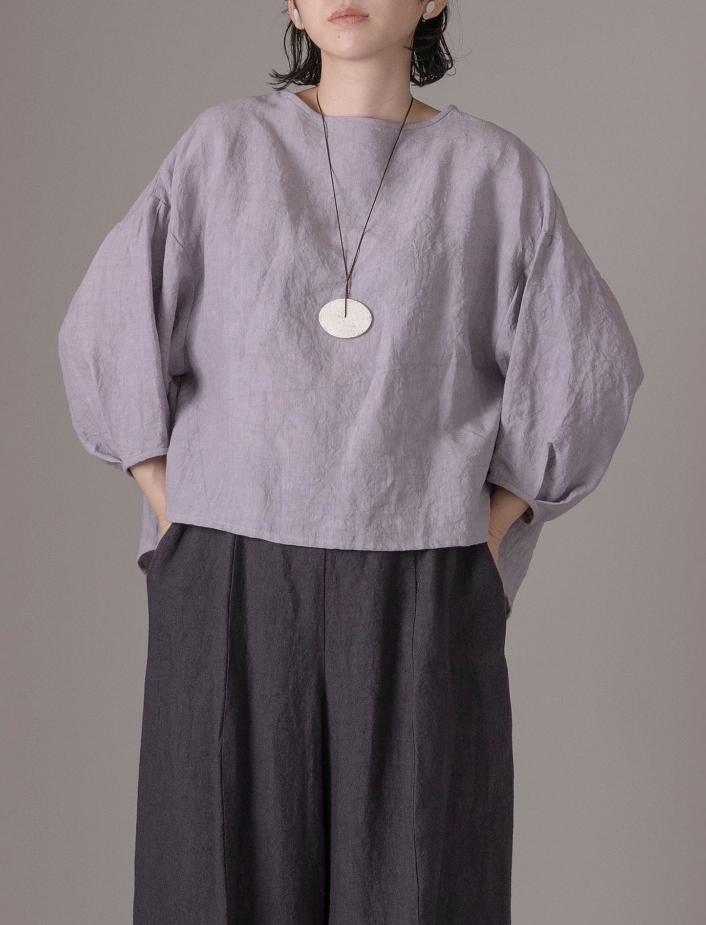 [On sale from 12:00 on Saturday, April 5th] Tuck pullover / Fanage linen LL