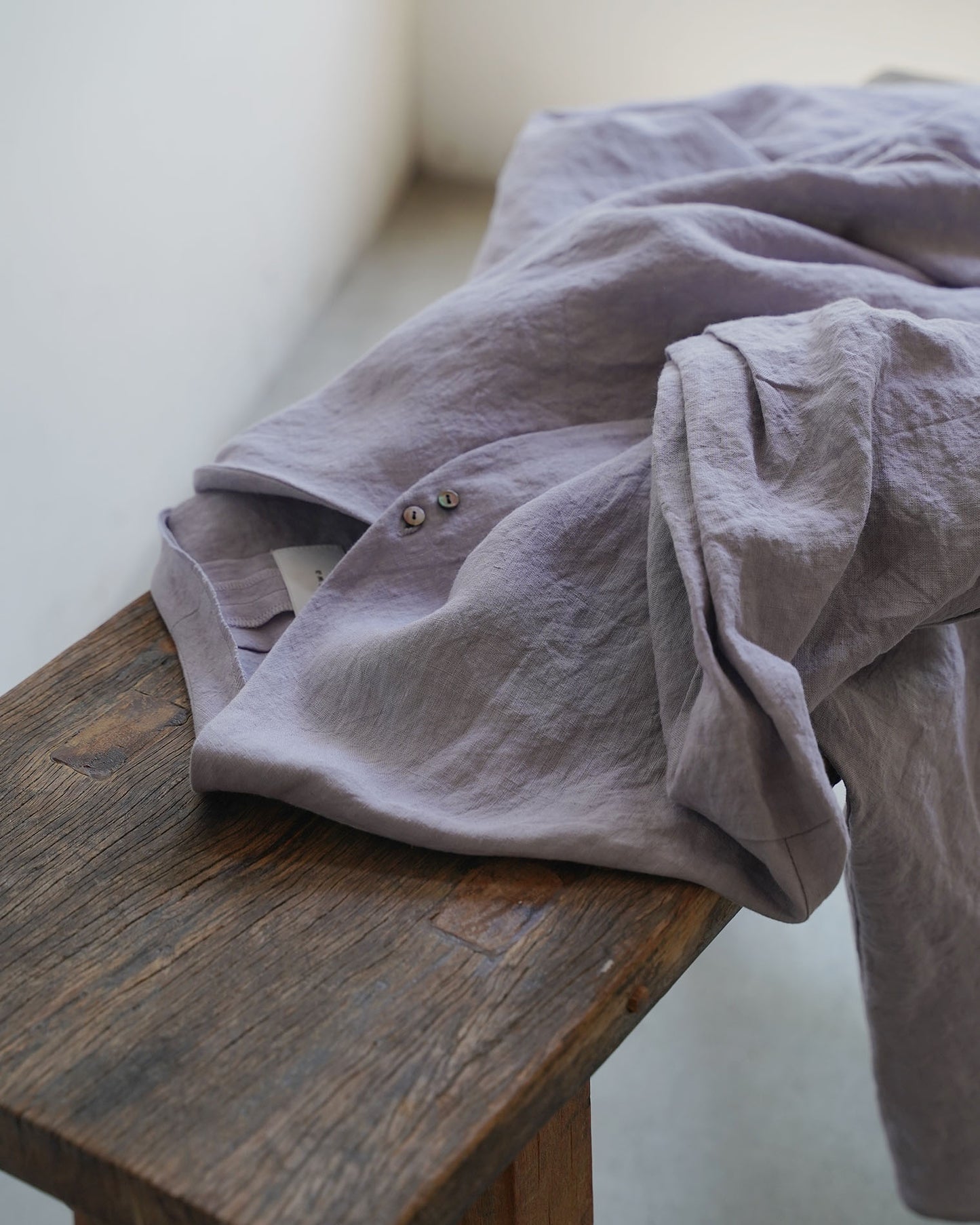[On sale from 12:00 on Saturday, August 2nd] Tuck sleeve dress / Fanage linen