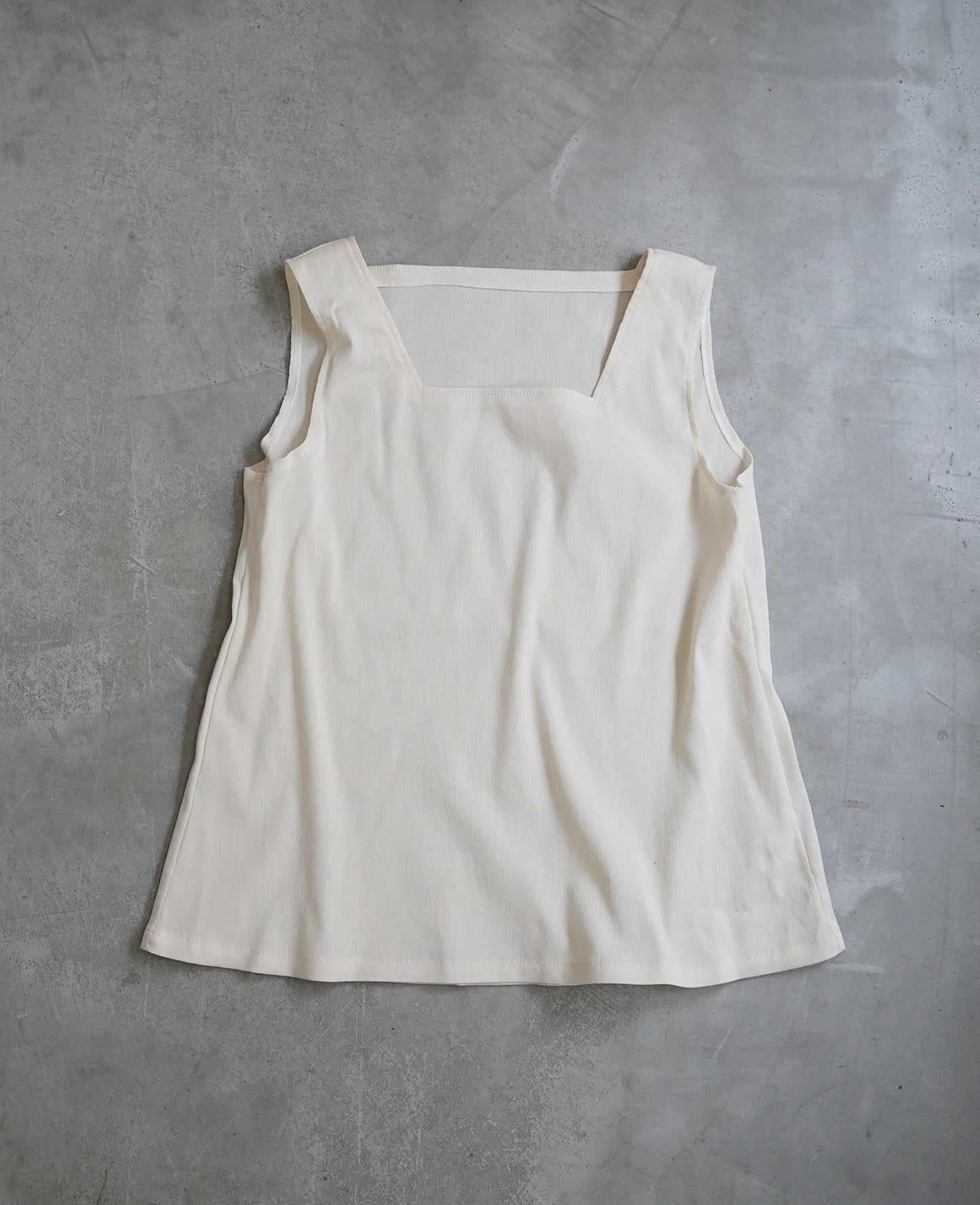 スクエアネックカットソー/ビワコットン