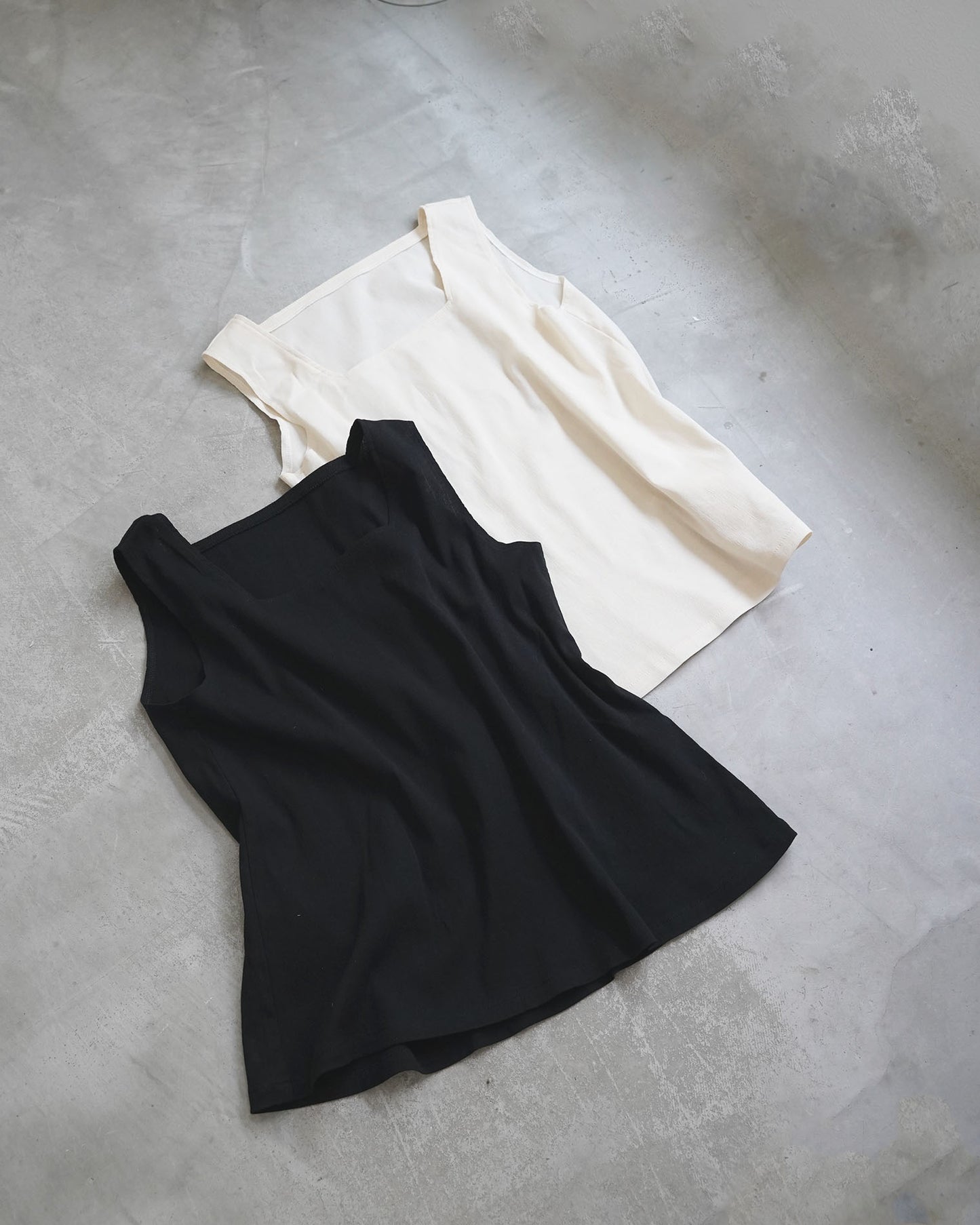 スクエアネックカットソー/ビワコットン