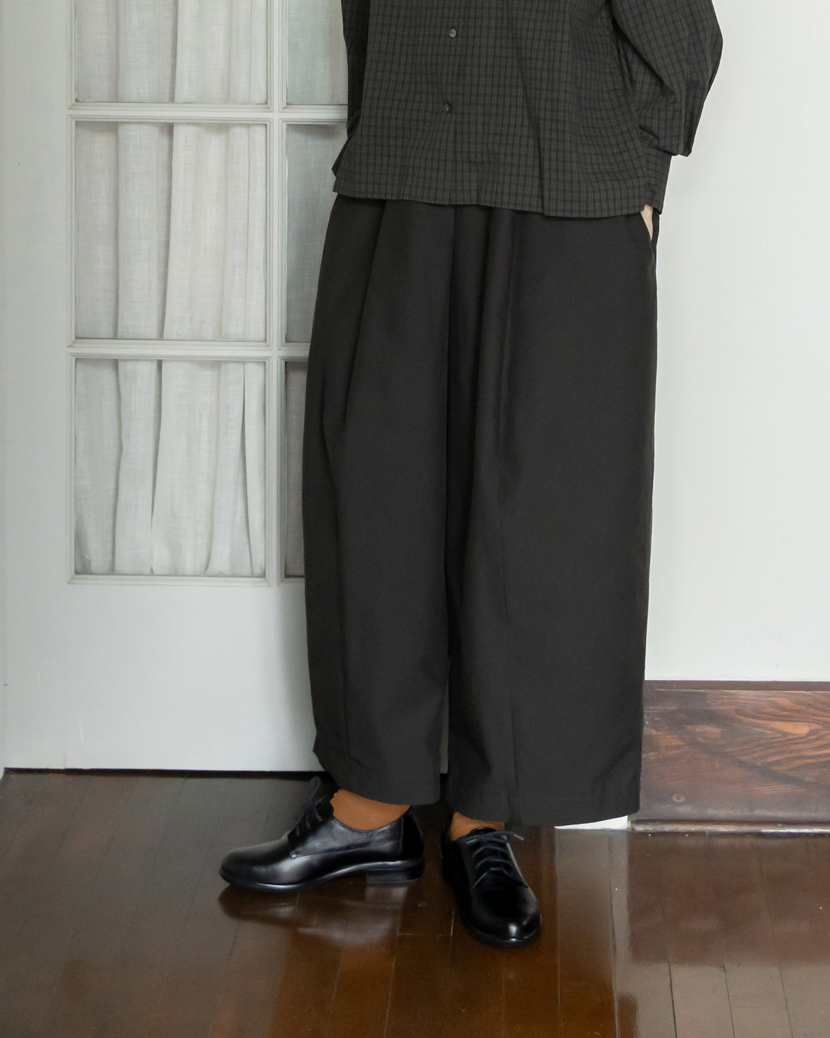 【9月19日発売】ワイドパンツ スムースバックツイル