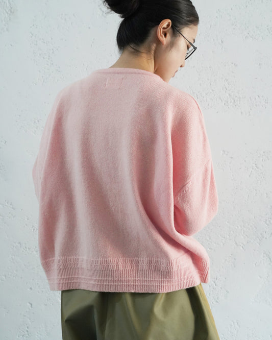 【Available October 24】Lambswool Crew Neck Sweater