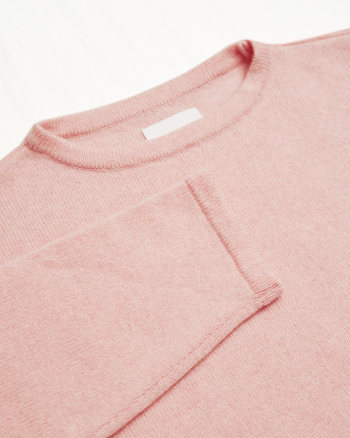 【Available October 24】Lambswool Crew Neck Sweater