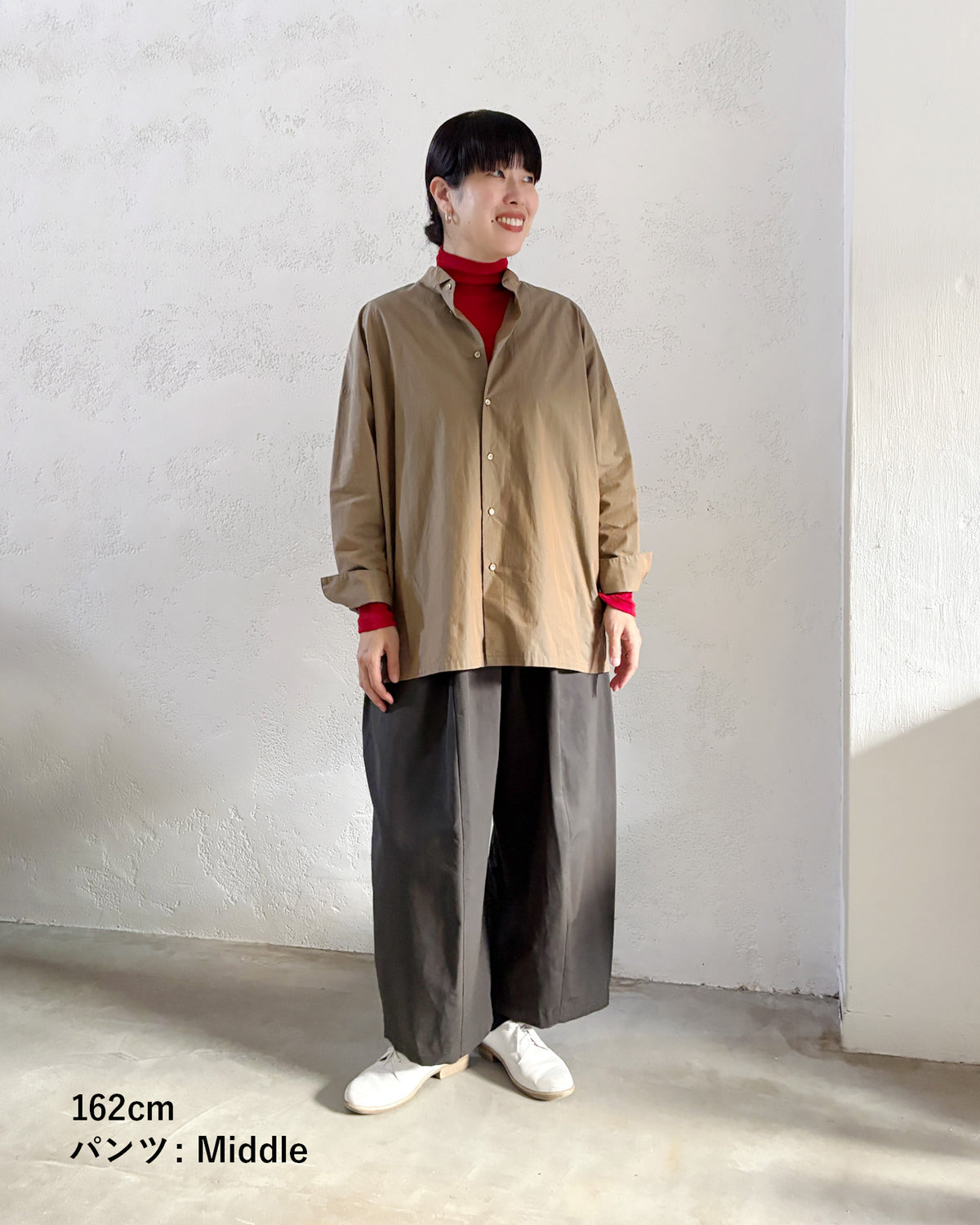 Wide-leg pants in smooth back twill