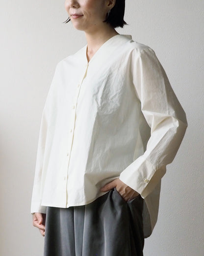 【10月16日発売】料理家・榎本美沙さんとつくるスワンネックシャツ
