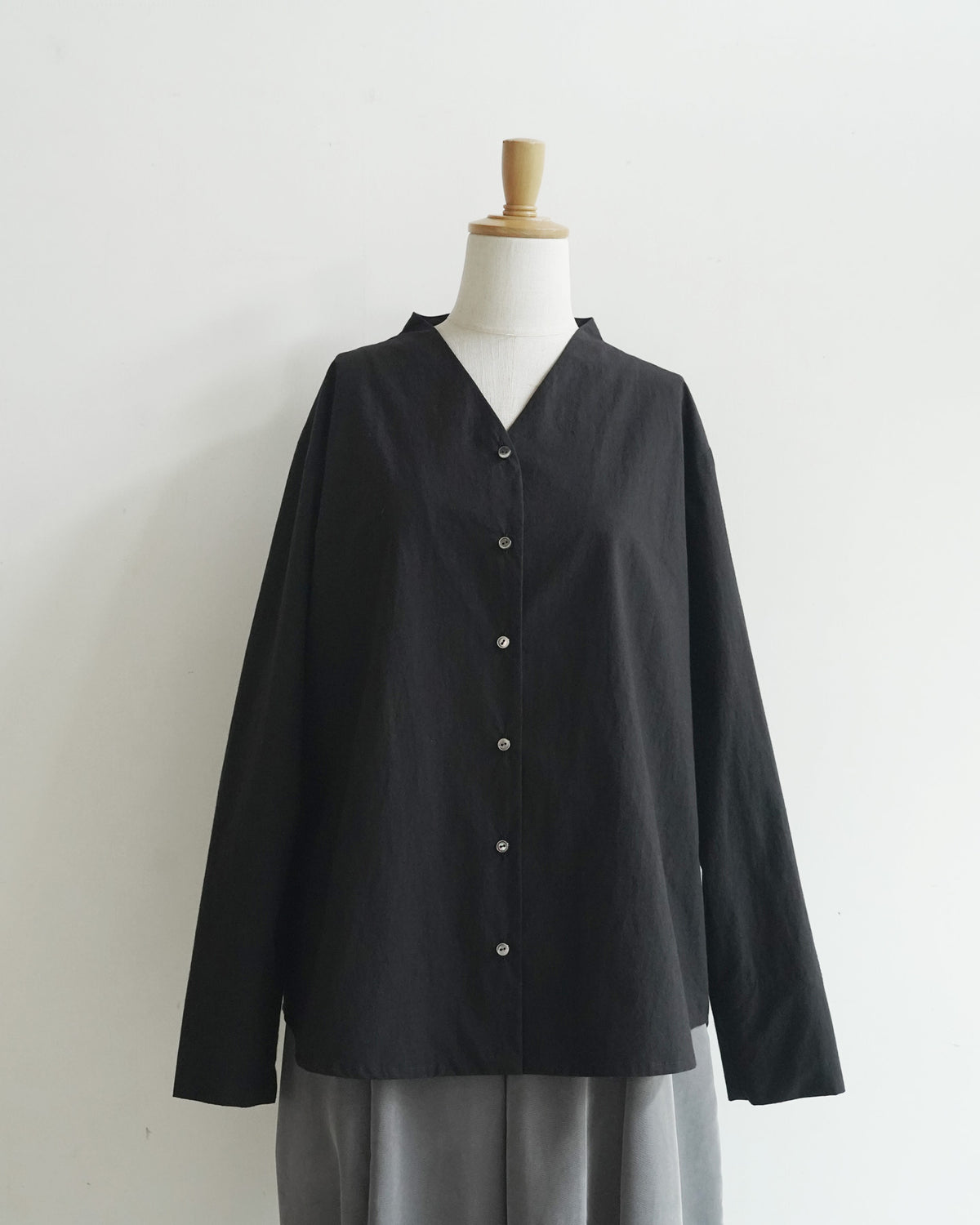 [Available October 17] Kitchen Shirt - Typewriter Cotton