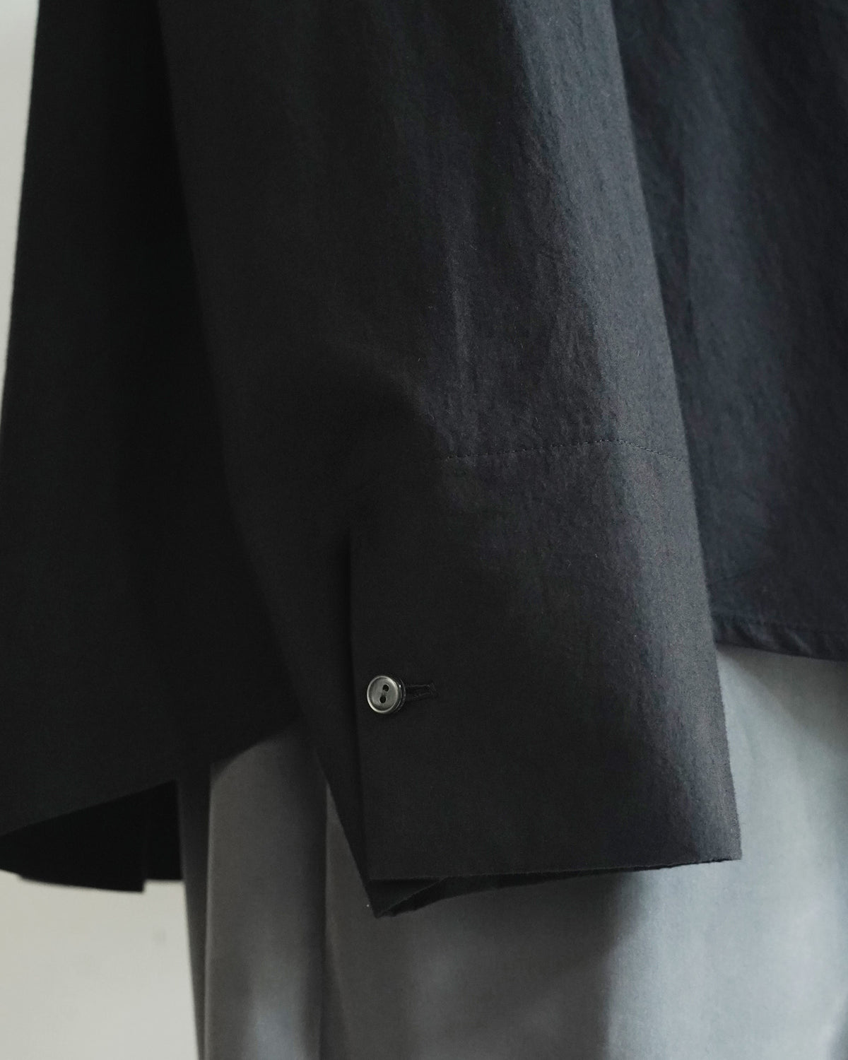 [Available October 17] Kitchen Shirt - Typewriter Cotton