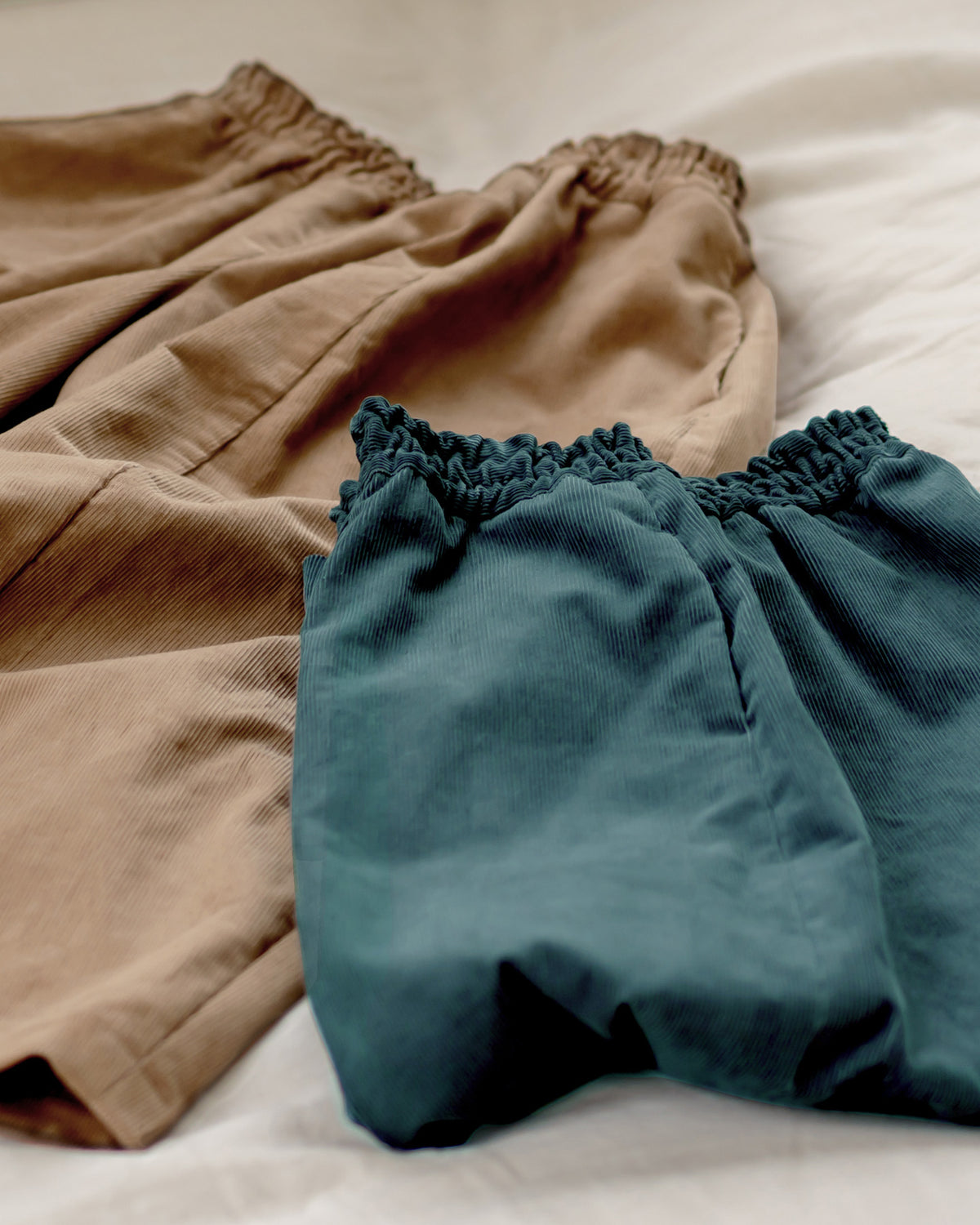 [Available October 24] Corduroy Wide-Leg Pants