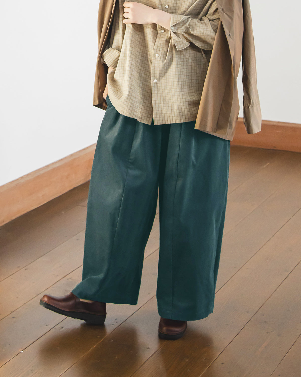 [Available October 24] Corduroy Wide-Leg Pants