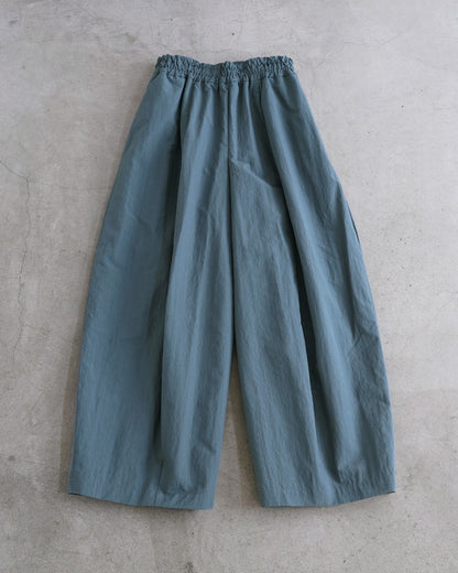 Wide pants / cotton-nylon typewriter