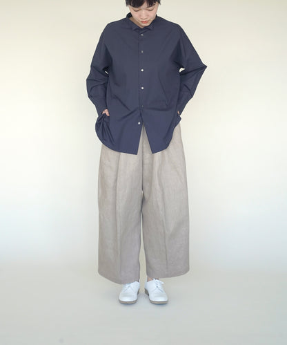 Wide pants in heavy linen twill