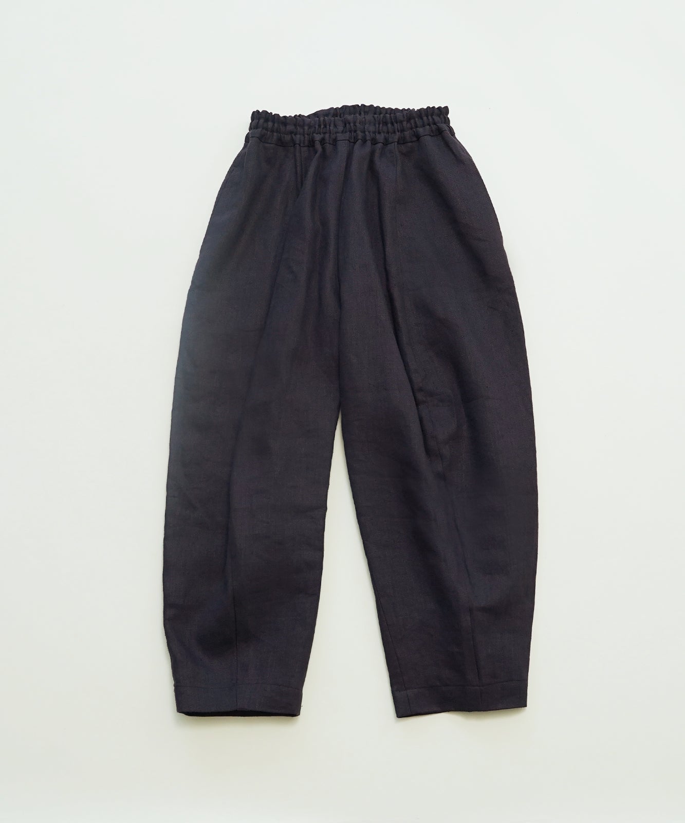 Tapered pants in heavy linen twill