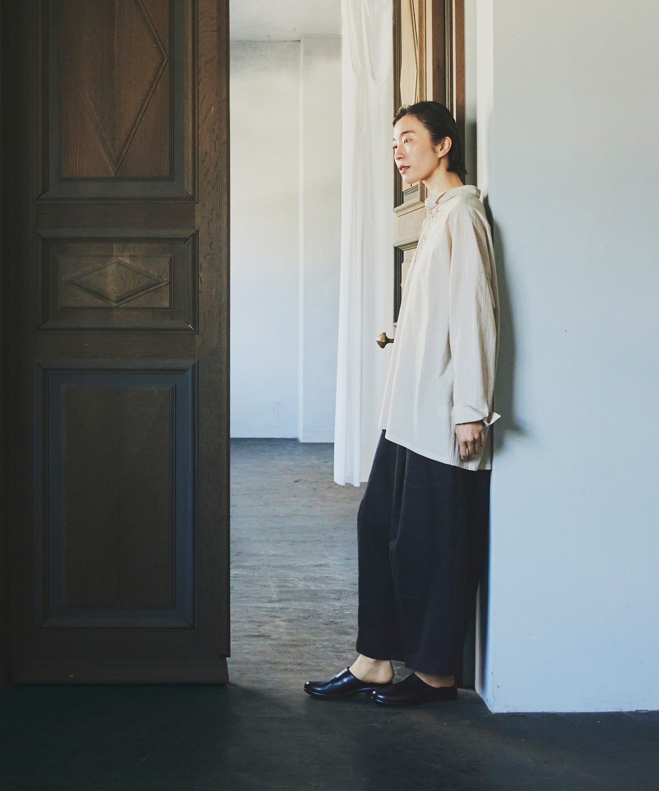 Wide pants in heavy linen twill