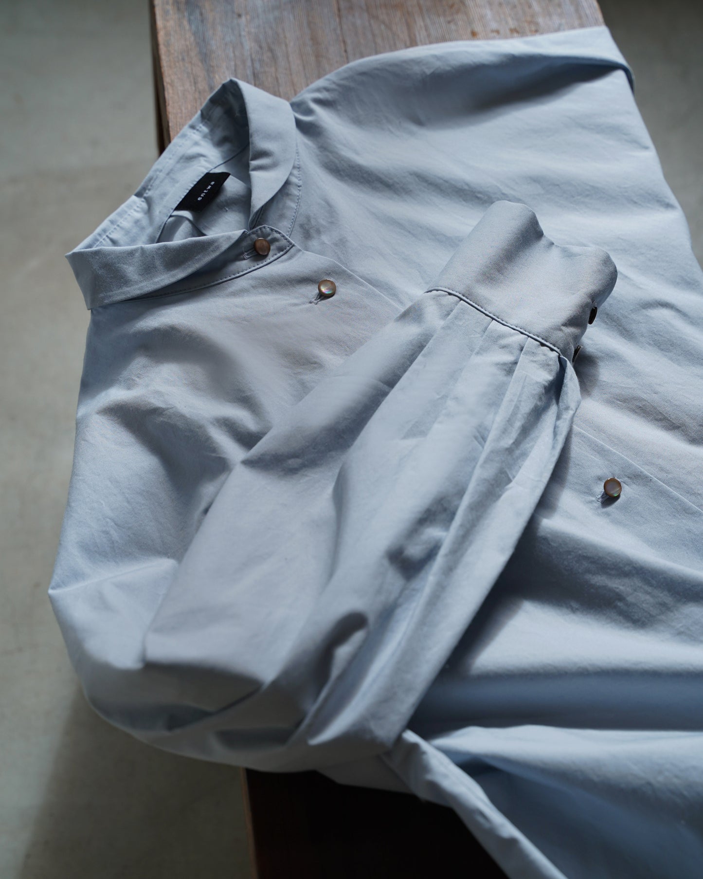 Dutch collar shirt in typewriter cotton